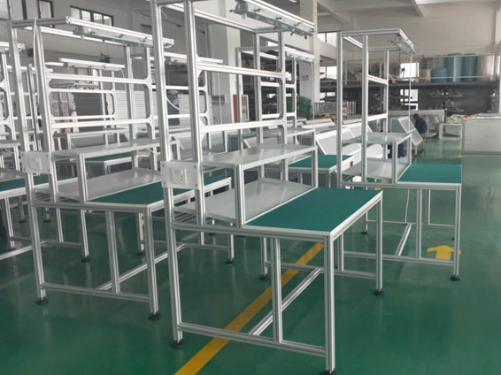 生產操作流水線防靜電工作臺有哪些配置特點 生產操作流水線防靜電工作臺有哪些配置特點